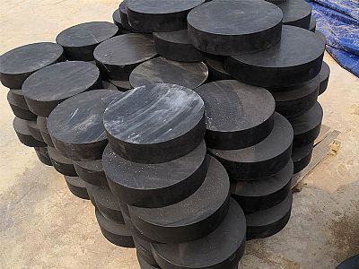 乌审旗板式橡胶支座由若干层橡胶片与薄钢板经加压硫化